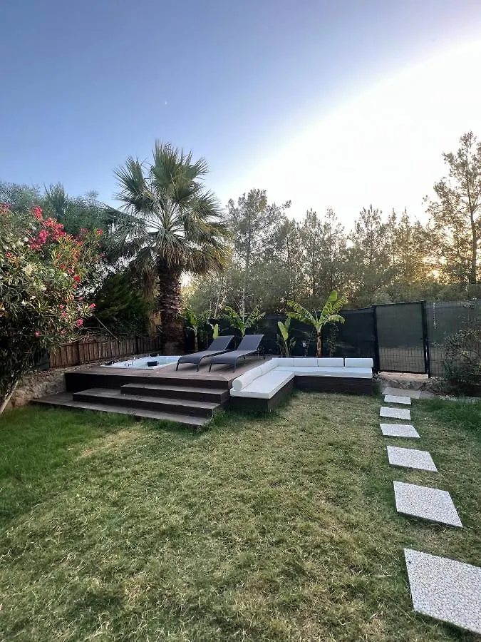 Oludeniz Luxury Villa With Jacuzzi, Common Pool Фетхие